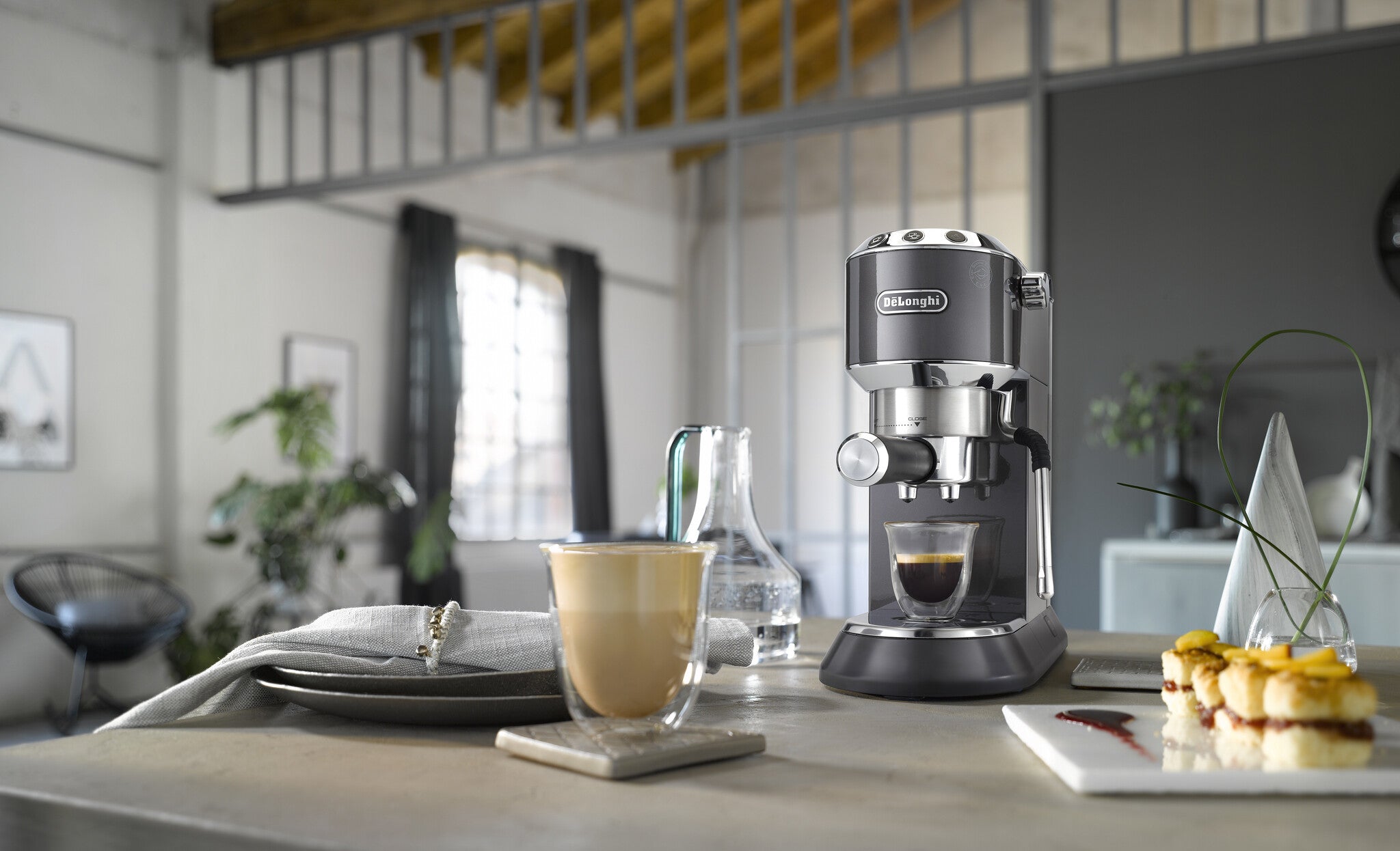 De Longhi Dedica Arte Manual Espresso Machine with new milk frothing Clove Technology