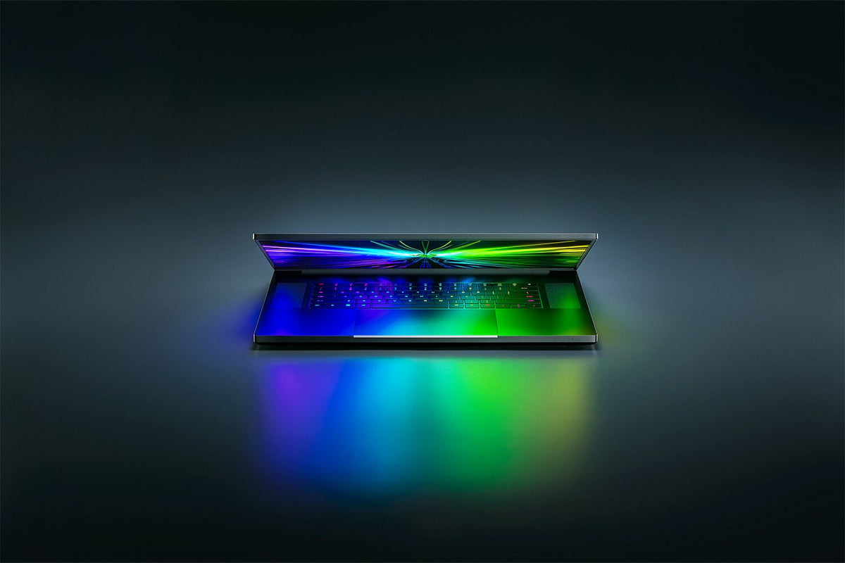 Razer Blade 18 Laptop - 45.7 cm (18&quot;) - Intel® Core™ i9-14900HX - 32 GB DDR5-SDRAM - 1 TB SSD - NVIDIA GeForce RTX 4070 - Wi-Fi 7 - Windows 11 Home - Black