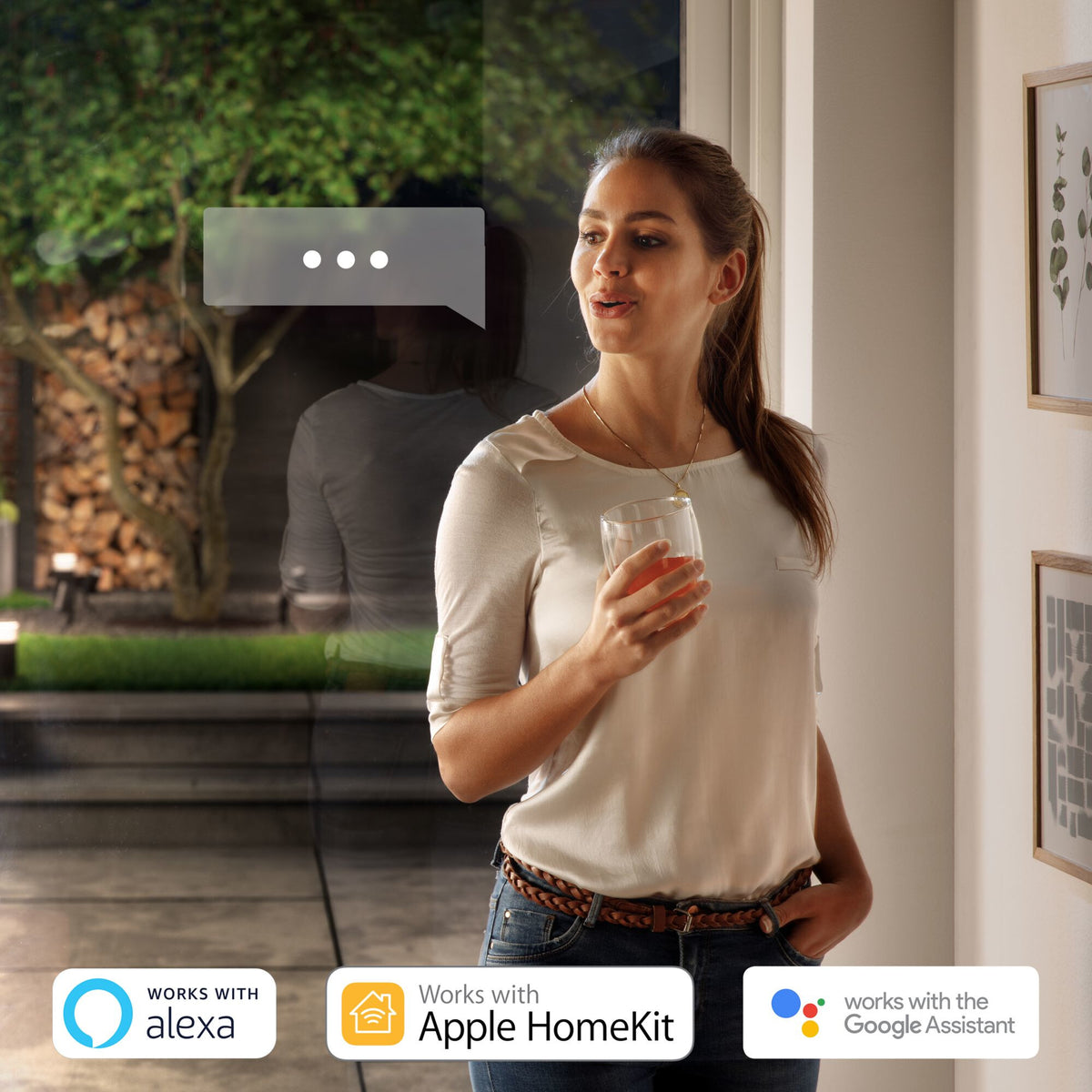 Philips Hue Resonate Outdoor wall light in Stainless Steel - White and colour ambience